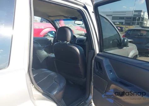 2001 Jeep Grand Cherokee Laredo z USA, uszkodzony, nr VIN 1J4GW48S41C611508